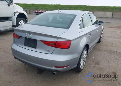 2015 Audi A3 2.0T Premium z USA, uszkodzony, nr VIN WAUEFGFF4F1034676